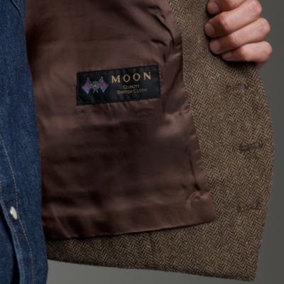 Ludlow vest in harvest herringbone English wool