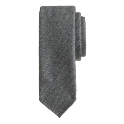 Drake's&reg; wool tie