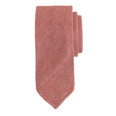Drake's&reg; Donegal-weave herringbone tie in red