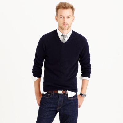 Slim lambswool V-neck sweater