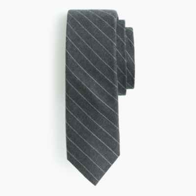 Cotton tie in open pinstripe
