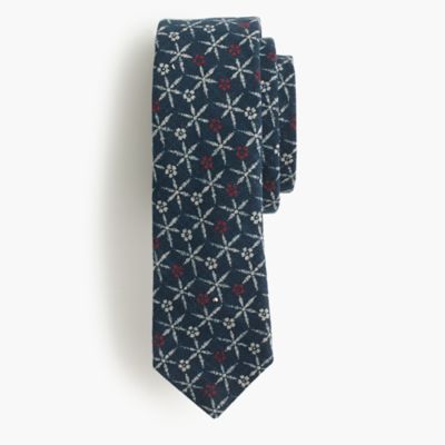 Kiriko&trade; indigo floral tie
