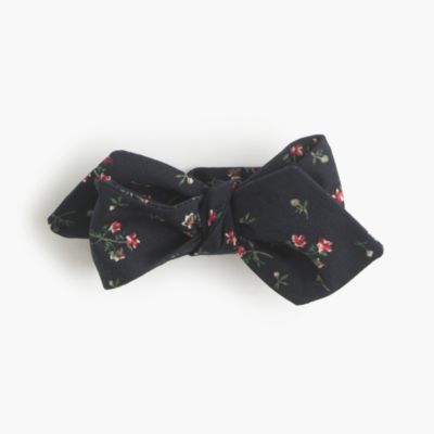 Cotton bow tie in floral