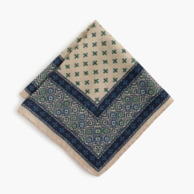 Italian wool pocket square in khaki
