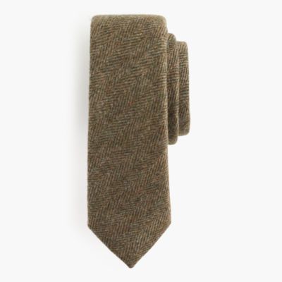 English wool tie in herringbone